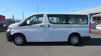 2024 Toyota Hiace - Thumbnail