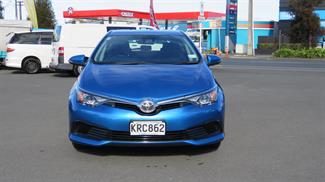 2017 Toyota Corolla - Thumbnail