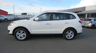 2011 Hyundai Santa Fe - Thumbnail