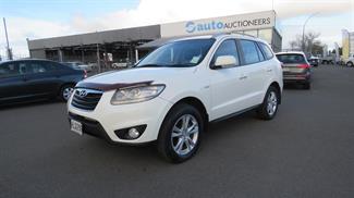 2011 Hyundai Santa Fe - Thumbnail