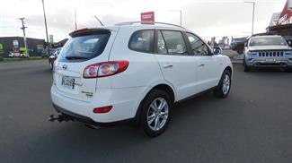 2011 Hyundai Santa Fe - Thumbnail