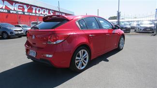 2015 Holden Cruze - Thumbnail