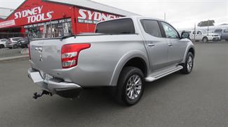 2017 Mitsubishi Triton - Thumbnail