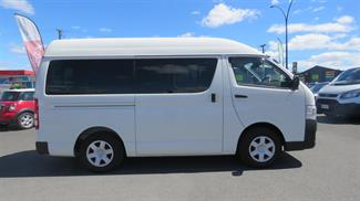 2019 Toyota Hiace - Thumbnail