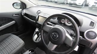 2010 Mazda Demio - Thumbnail