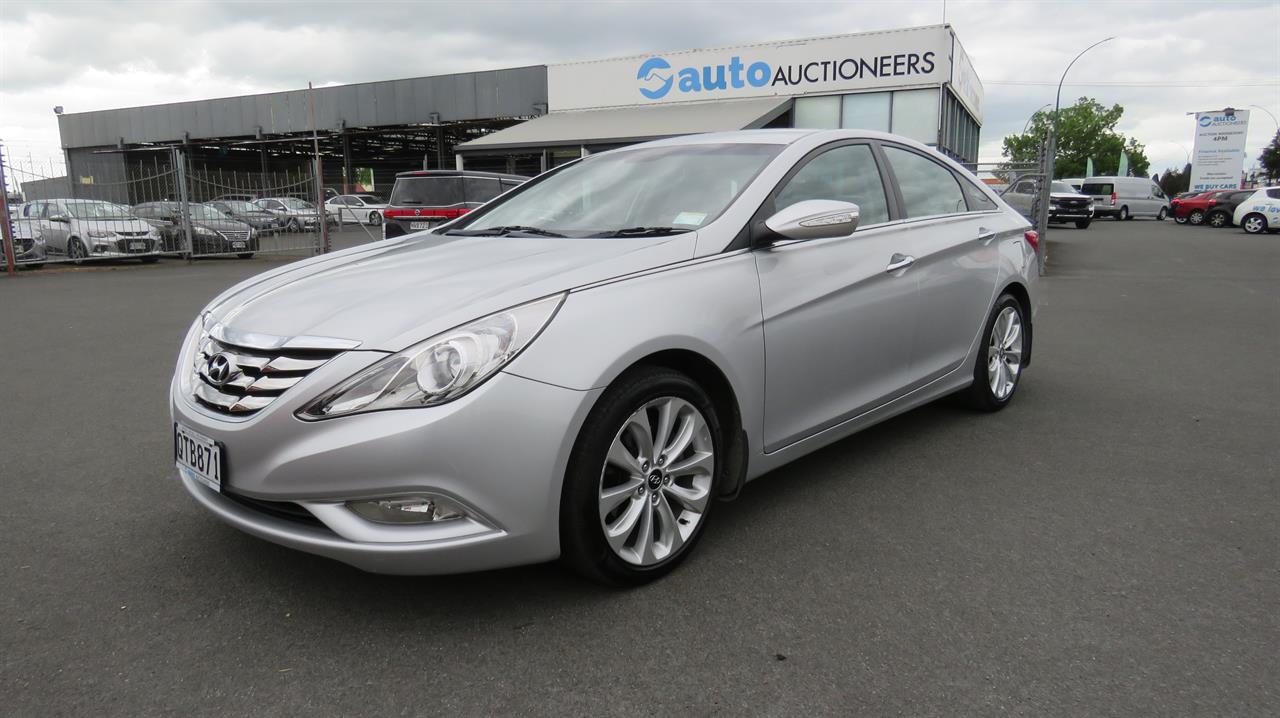 2011 Hyundai I45