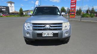 2008 Mitsubishi Pajero - Thumbnail