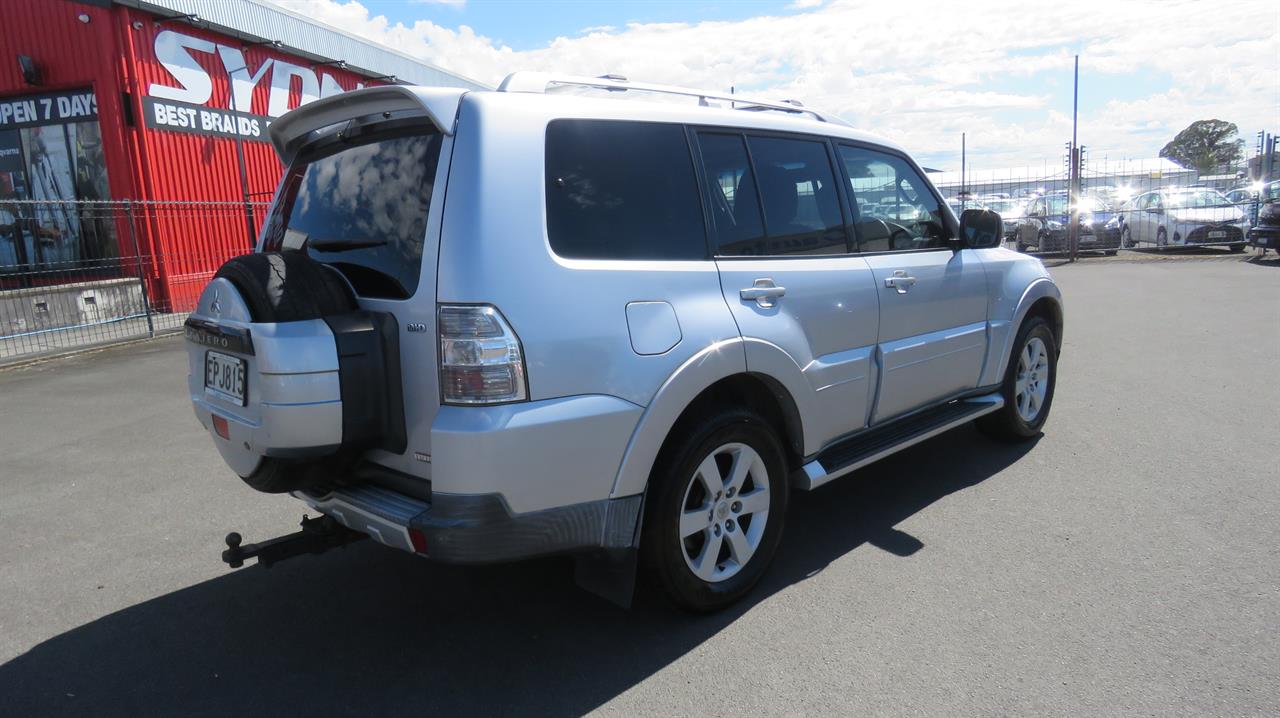 2008 Mitsubishi Pajero