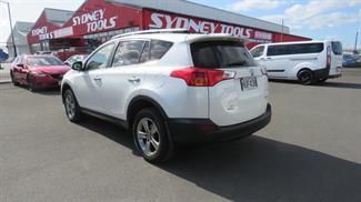 2015 Toyota RAV4 - Thumbnail