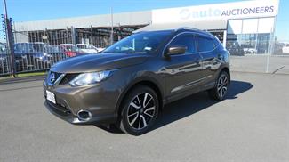 2015 Nissan Qashqai - Thumbnail