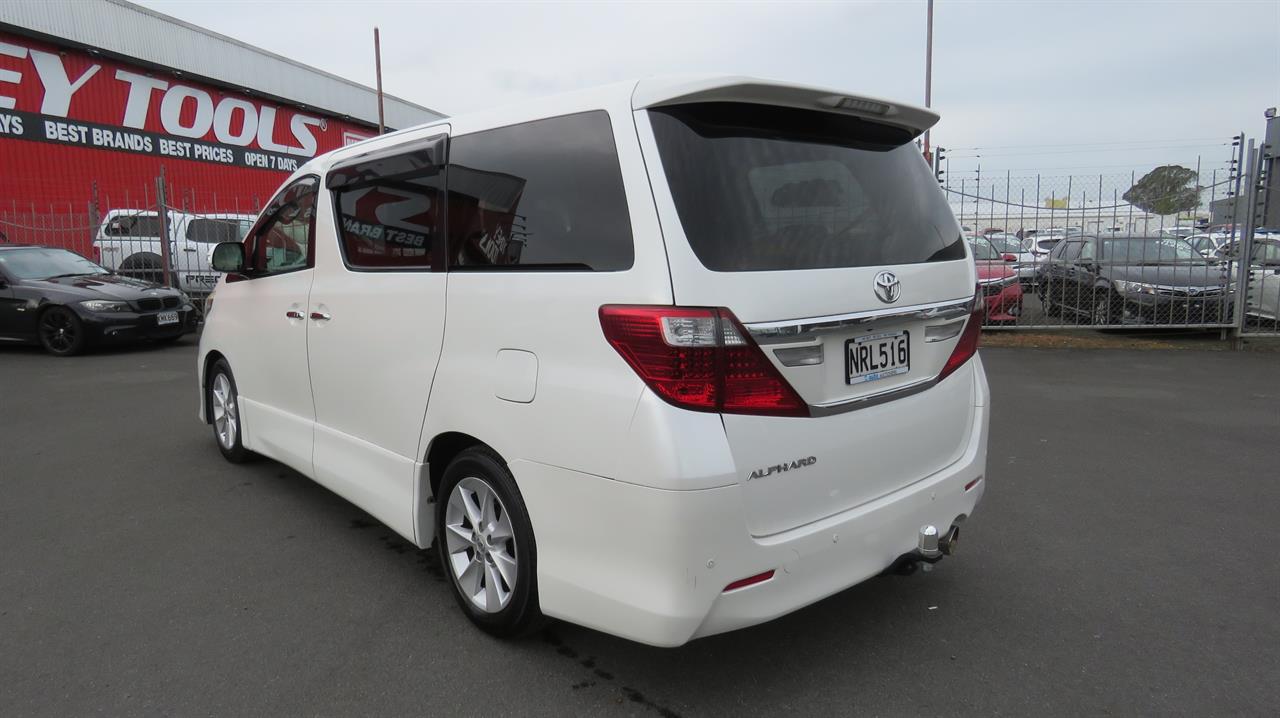 2012 Toyota Alphard