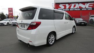 2012 Toyota Alphard - Thumbnail