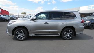 2021 Lexus Lx450d - Thumbnail