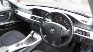 2010 BMW 320i - Thumbnail