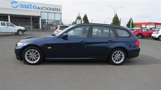 2010 BMW 320i - Thumbnail