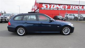 2010 BMW 320i - Thumbnail