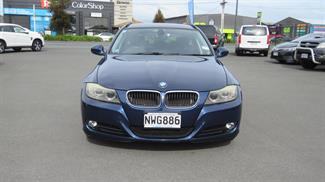 2010 BMW 320i - Thumbnail