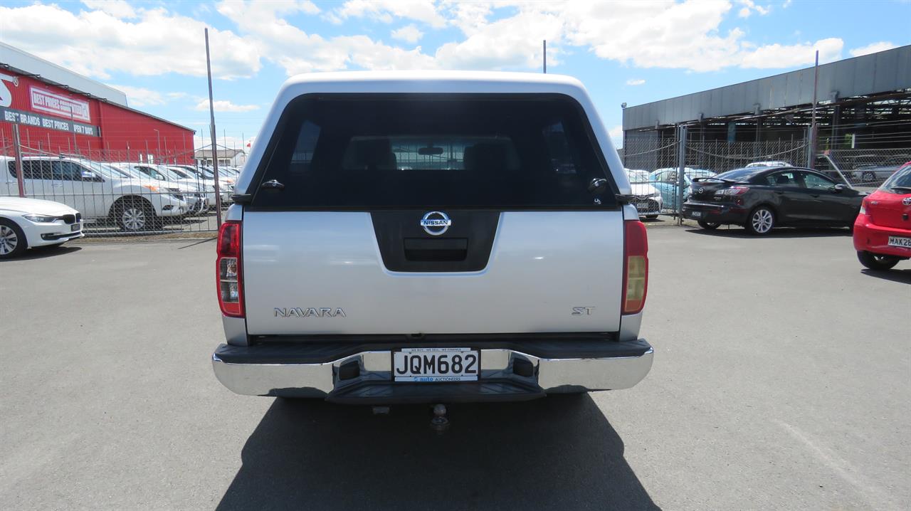 2015 Nissan Navara