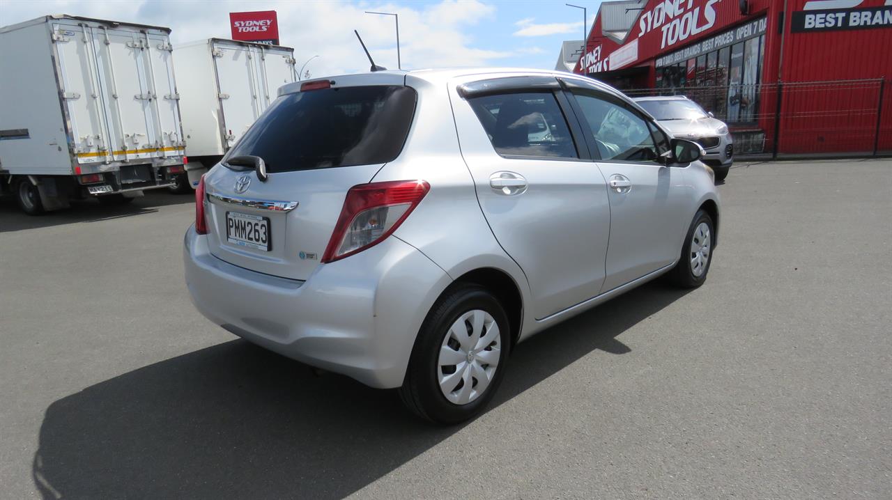 2012 Toyota Vitz