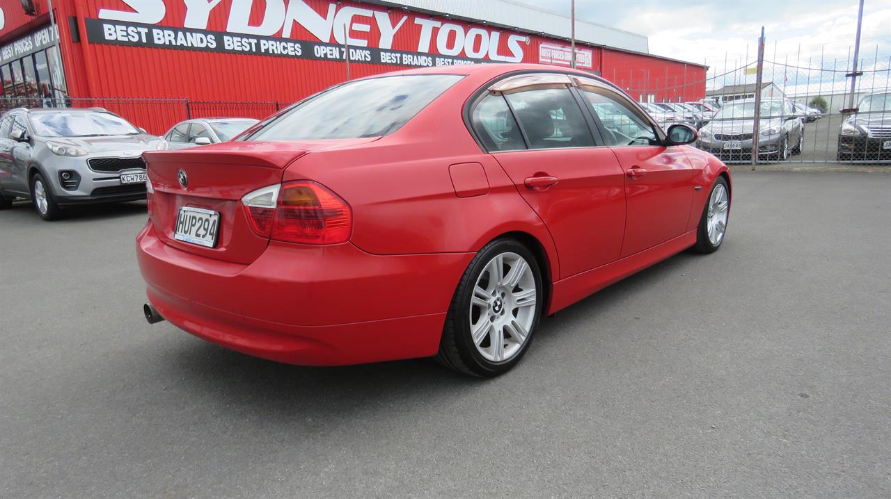 2006 BMW 320i