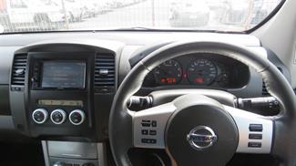 2012 Nissan Navara - Thumbnail