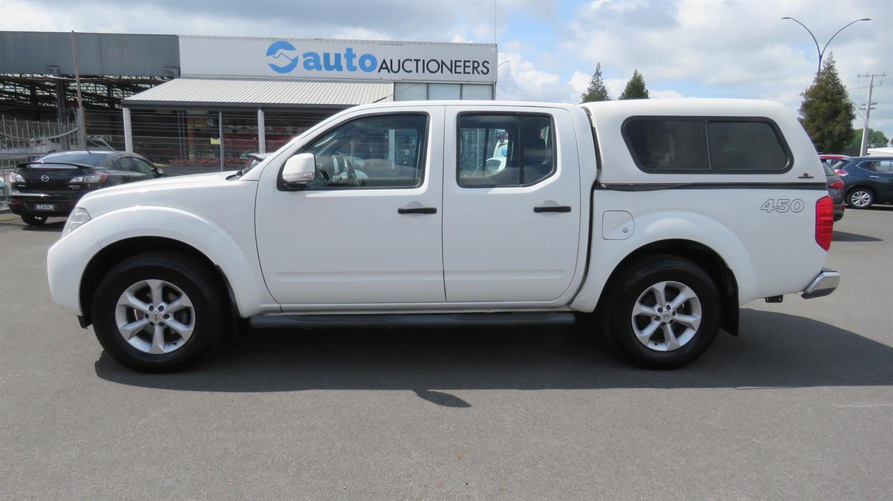 2012 Nissan Navara