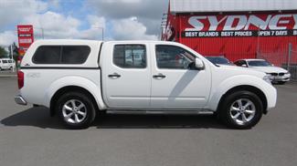 2012 Nissan Navara - Thumbnail