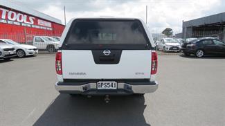 2012 Nissan Navara - Thumbnail