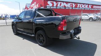 2018 Toyota Hilux - Thumbnail