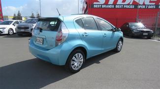 2013 Toyota Prius - Thumbnail