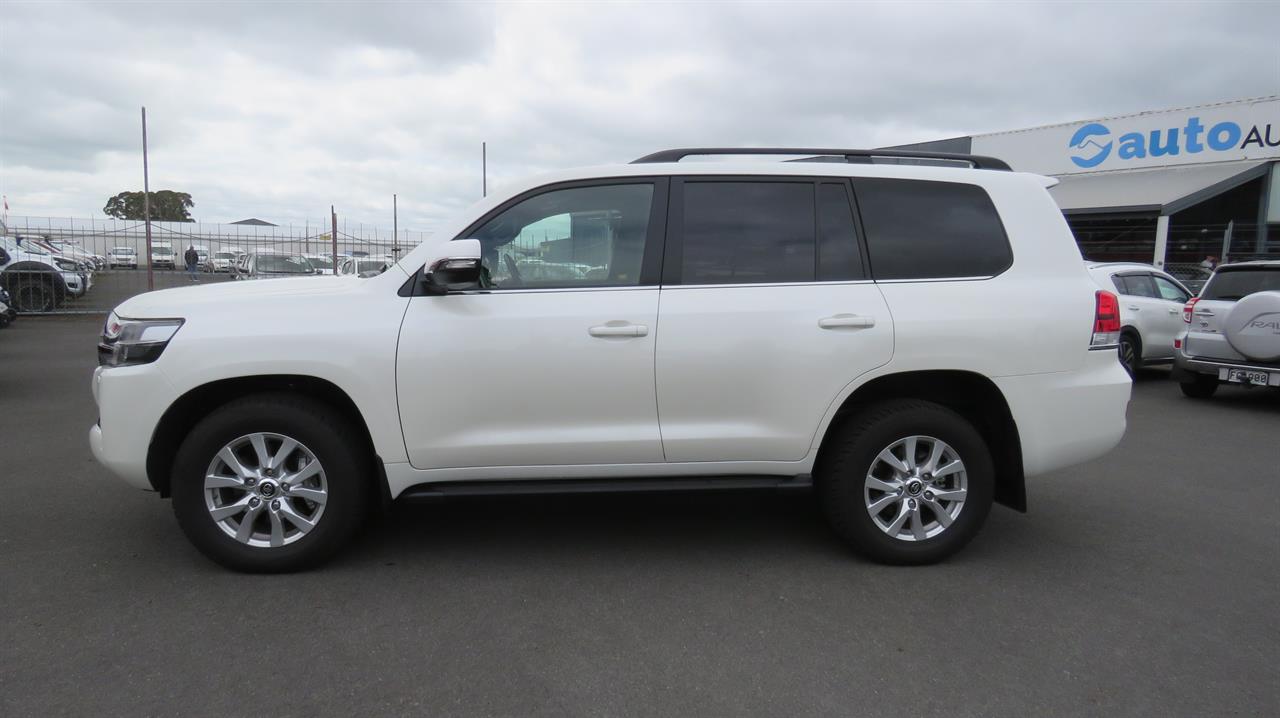 2021 Toyota Landcruiser