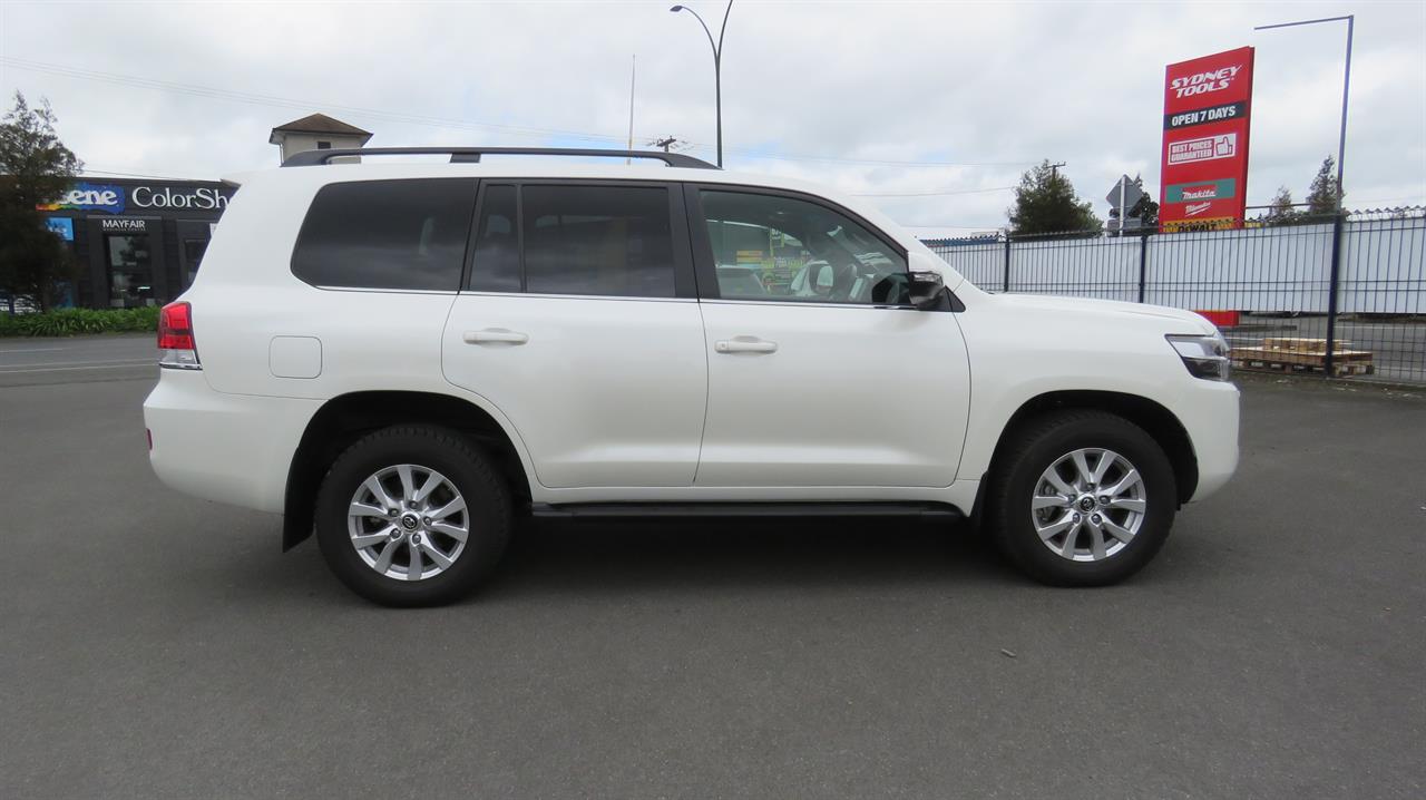 2021 Toyota Landcruiser