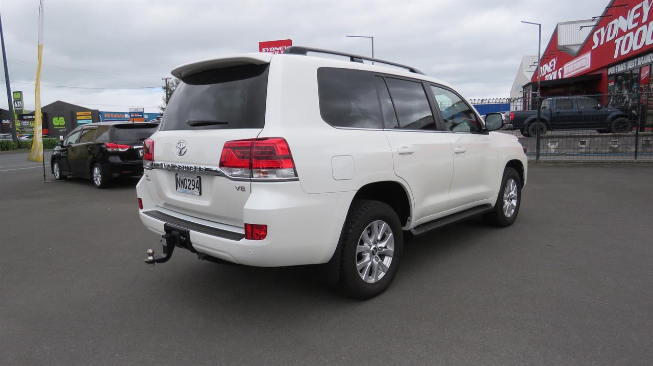 2021 Toyota Landcruiser