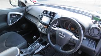 2011 Toyota Vanguard - Thumbnail