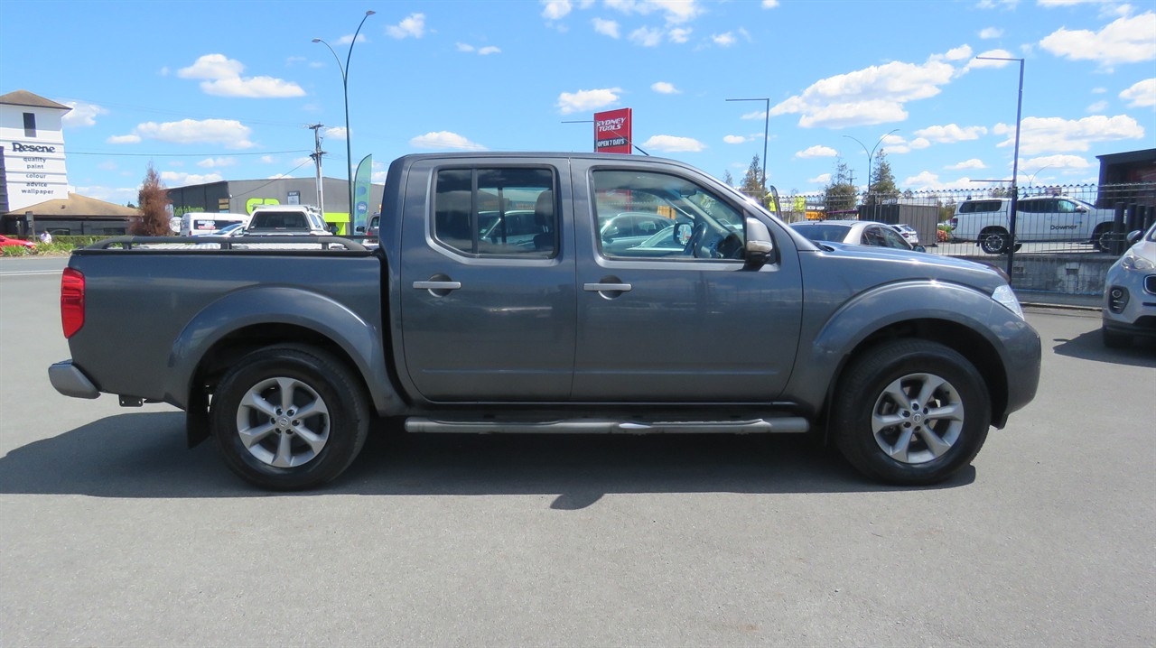 2015 Nissan Navara