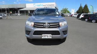 2017 Toyota Hilux - Thumbnail