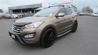 2013 Hyundai Santa Fe - Thumbnail