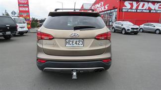 2013 Hyundai Santa Fe - Thumbnail