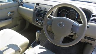 2005 Nissan Tiida - Thumbnail