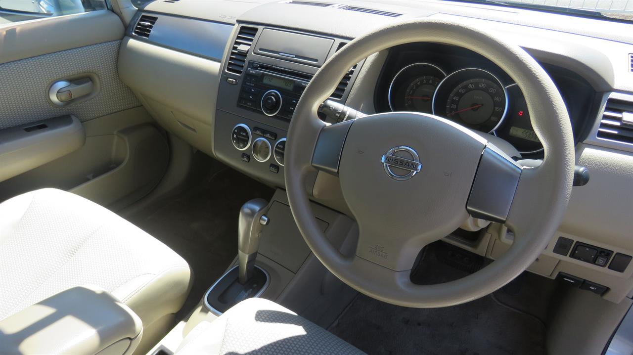 2005 Nissan Tiida