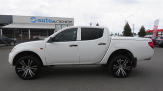 2008 Mitsubishi Triton - Thumbnail