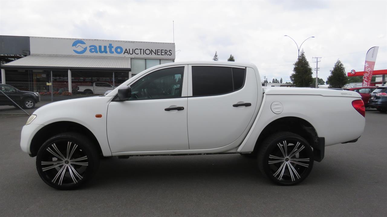 2008 Mitsubishi Triton