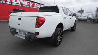 2008 Mitsubishi Triton - Thumbnail