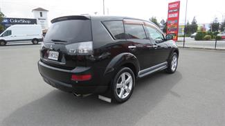 2009 Mitsubishi Outlander - Thumbnail