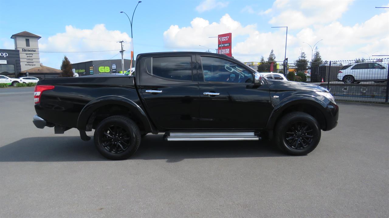 2016 Mitsubishi Triton