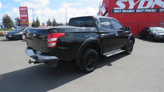 2016 Mitsubishi Triton - Thumbnail