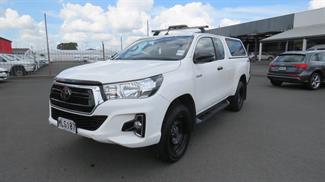 2019 Toyota Hilux - Thumbnail