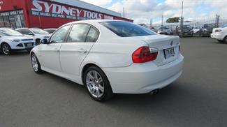 2006 BMW 325i - Thumbnail