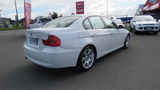 2006 BMW 325i - Thumbnail